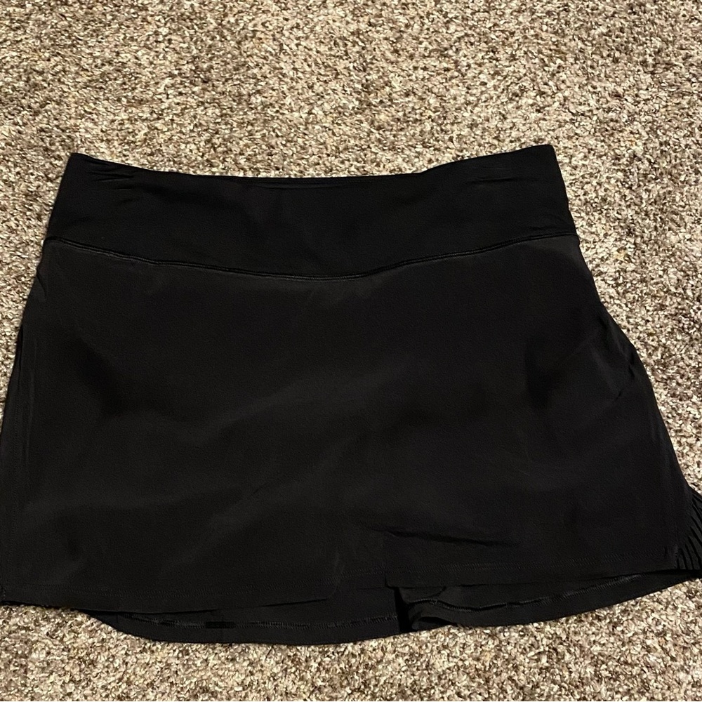Lululemon Play Off the Pleat skirt